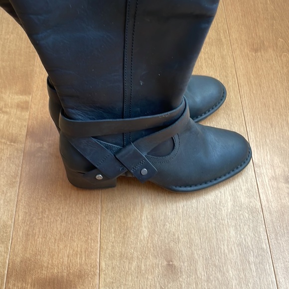 Ugg heeled leather boots! New! - Picture 4 of 10